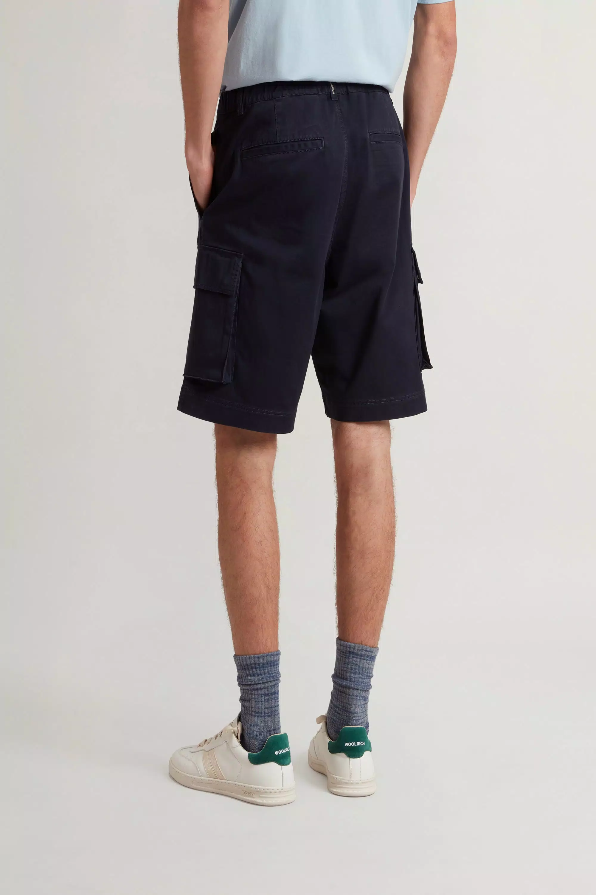 Garment-Dyed Cargo Shorts in Cotton Twill - Melton Blue