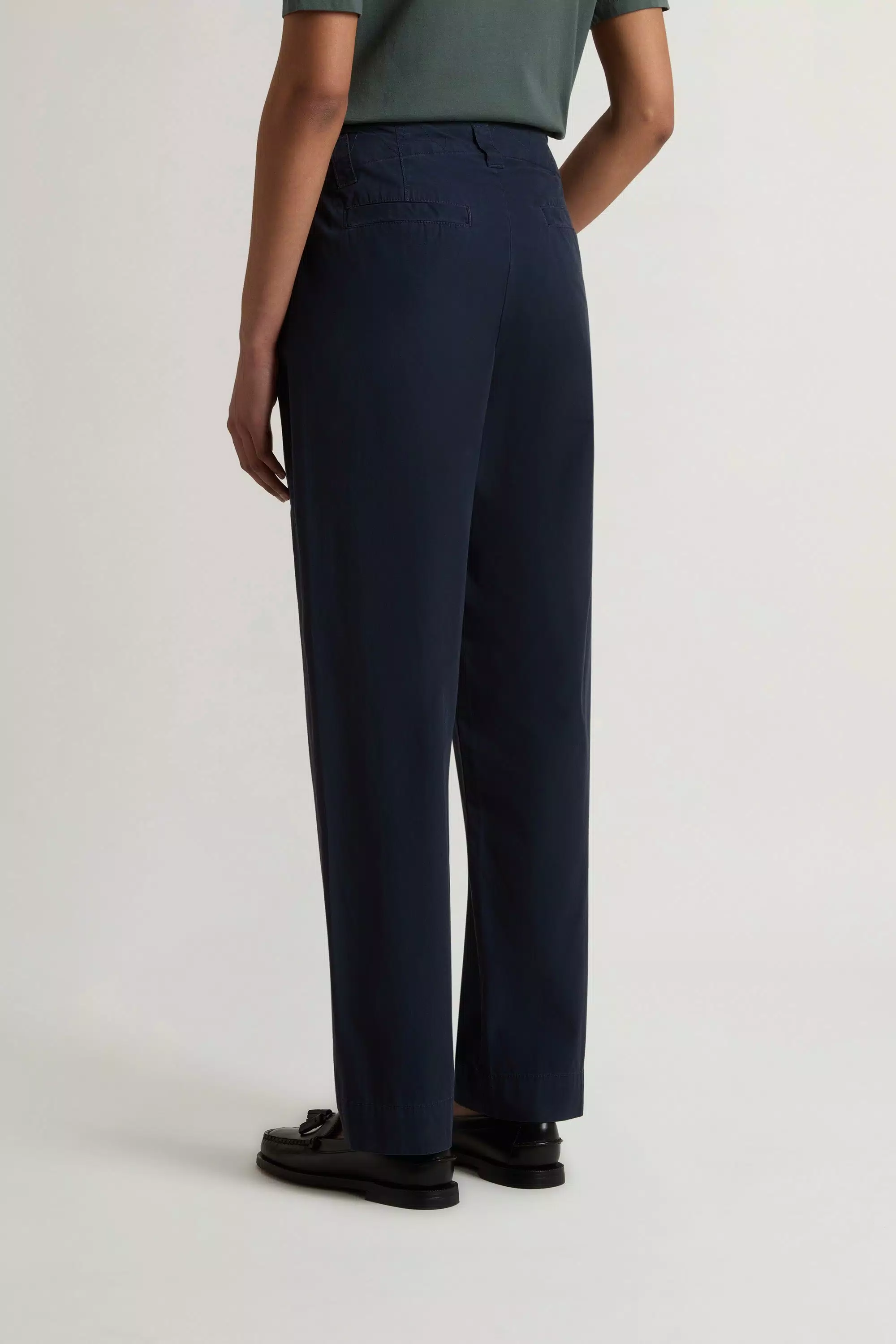 Garment-Dyed Carrot Pants in Pure Cotton Poplin - Melton Blue