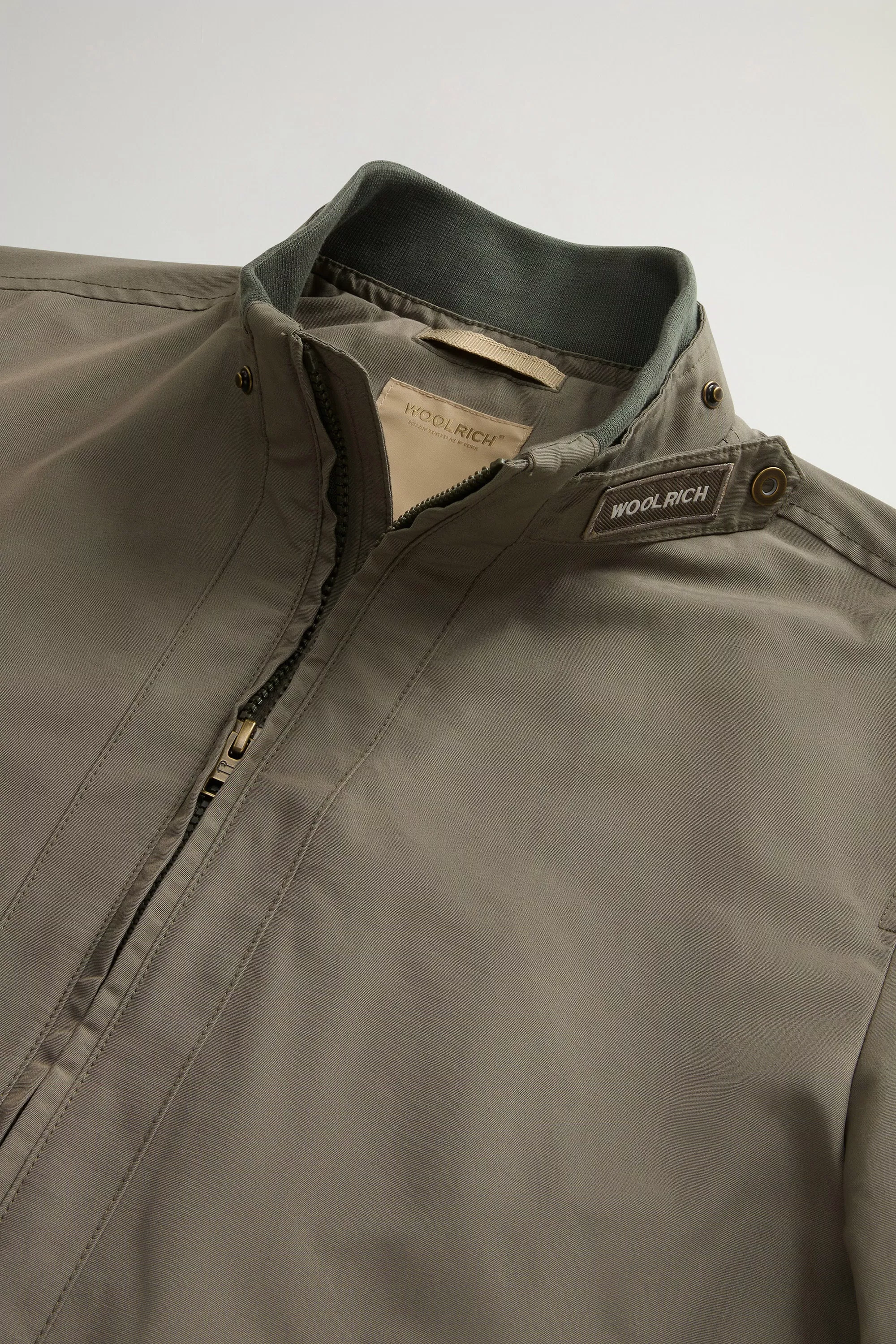 Lewis Bomber Jacket in Light Ramar - Smokey Olive