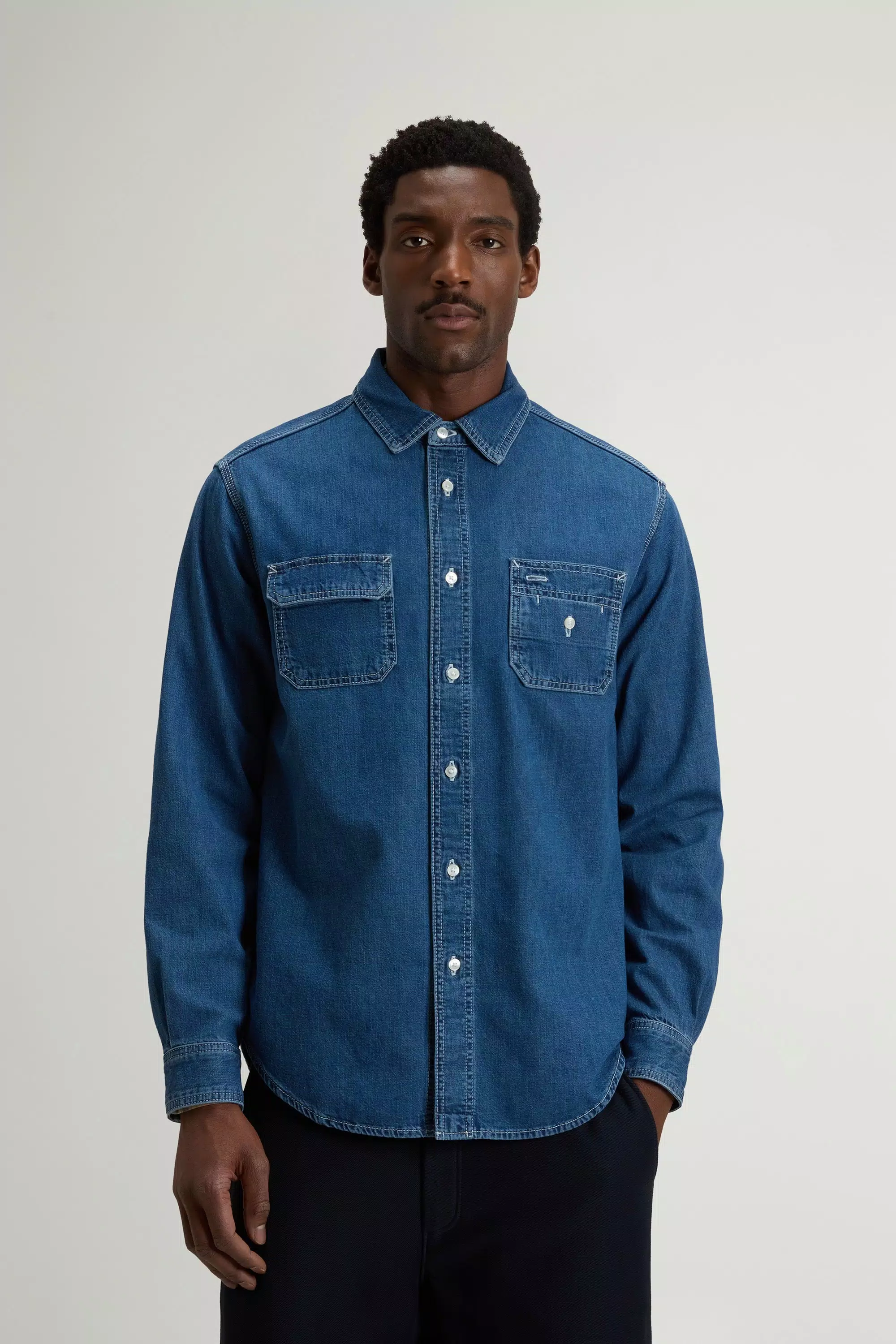 Shirt in Lightweight Pure Cotton Denim - Medium Indigo