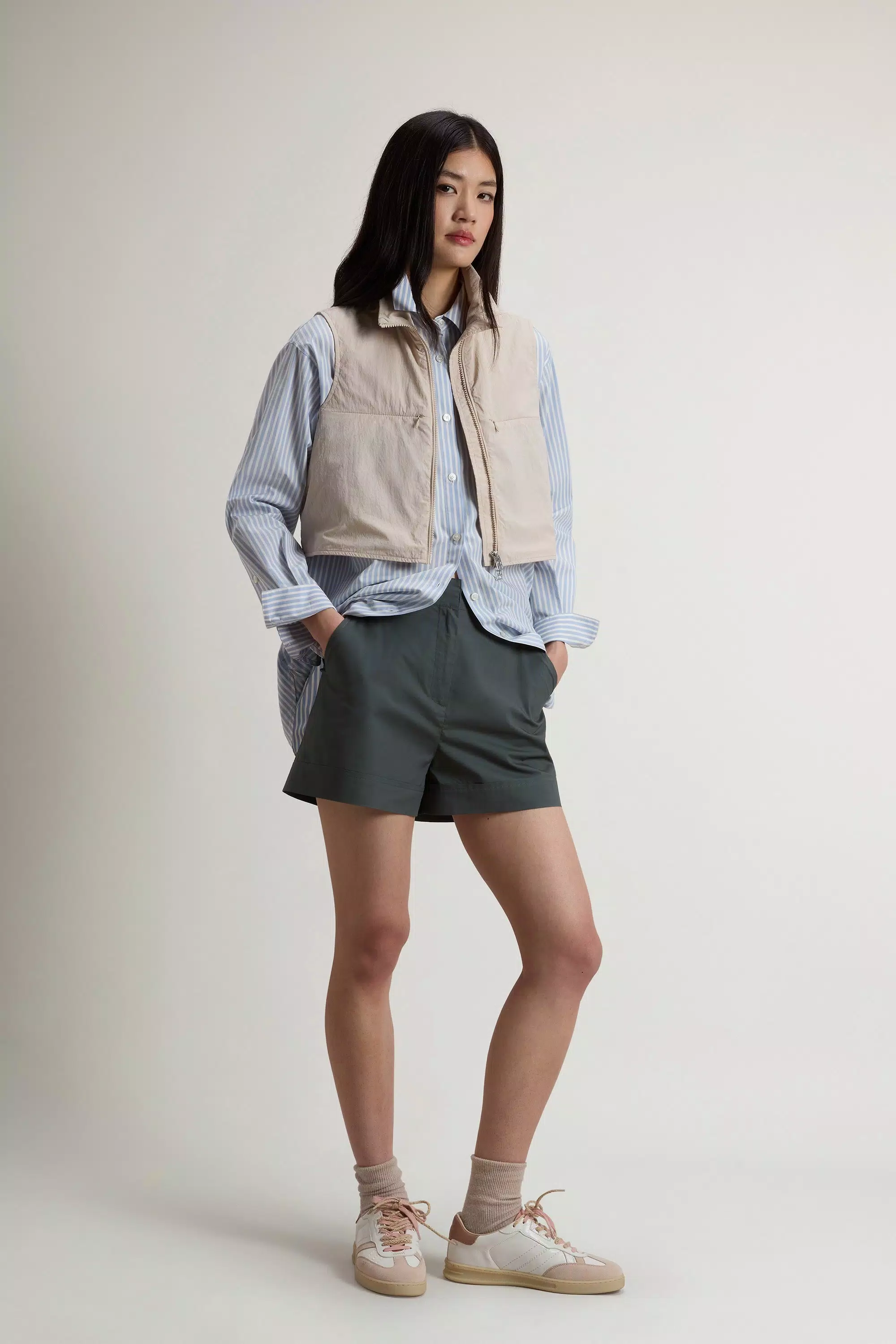 Vest in Nylon - Light Oak