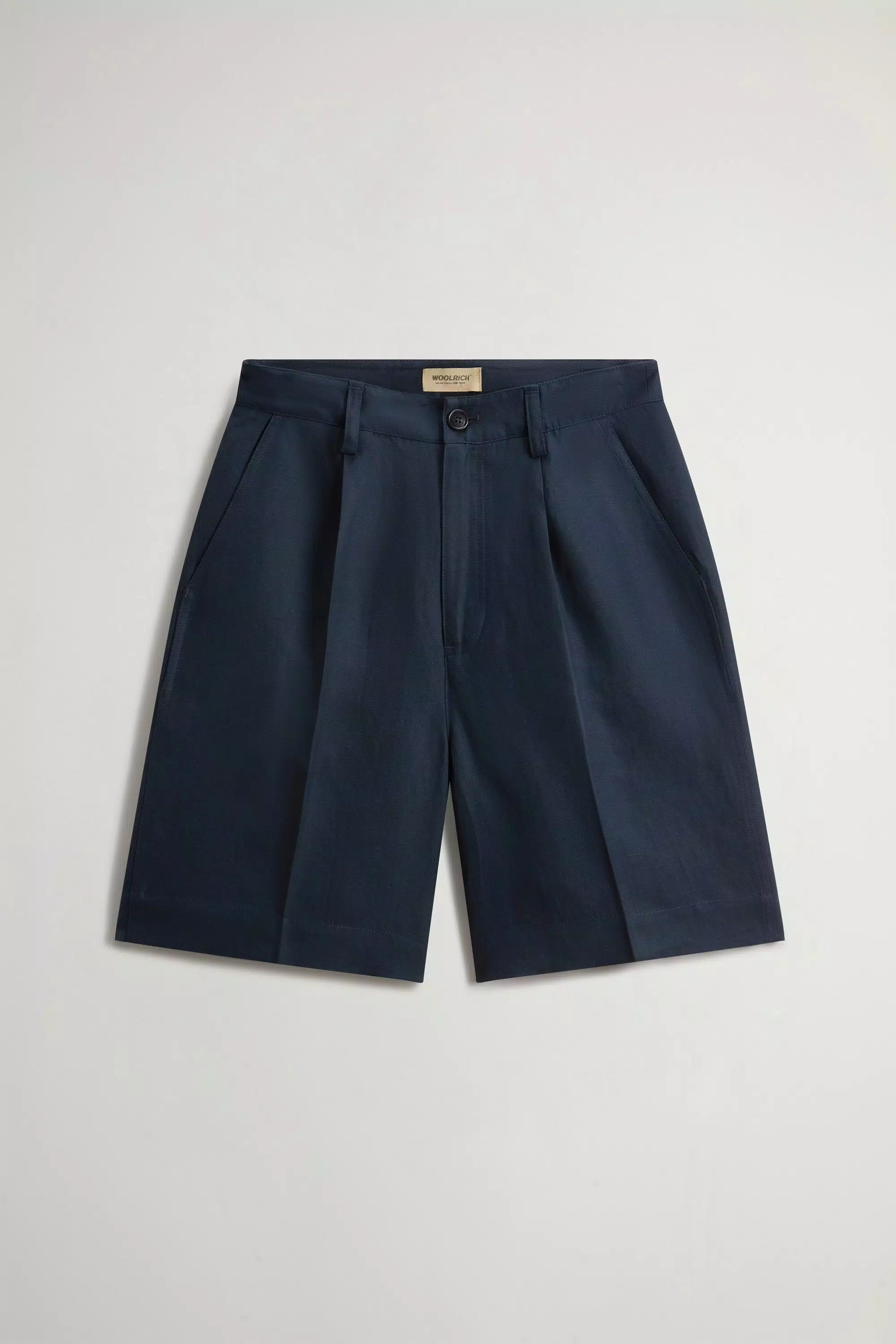 Shorts in Linen Blend with Darts - Melton Blue
