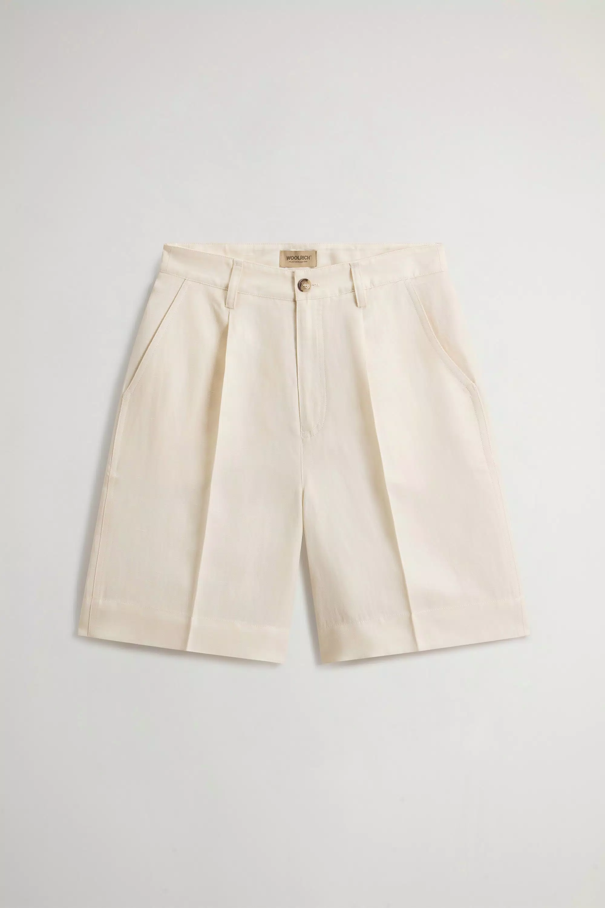 Shorts in Linen Blend with Darts - Milky Cream