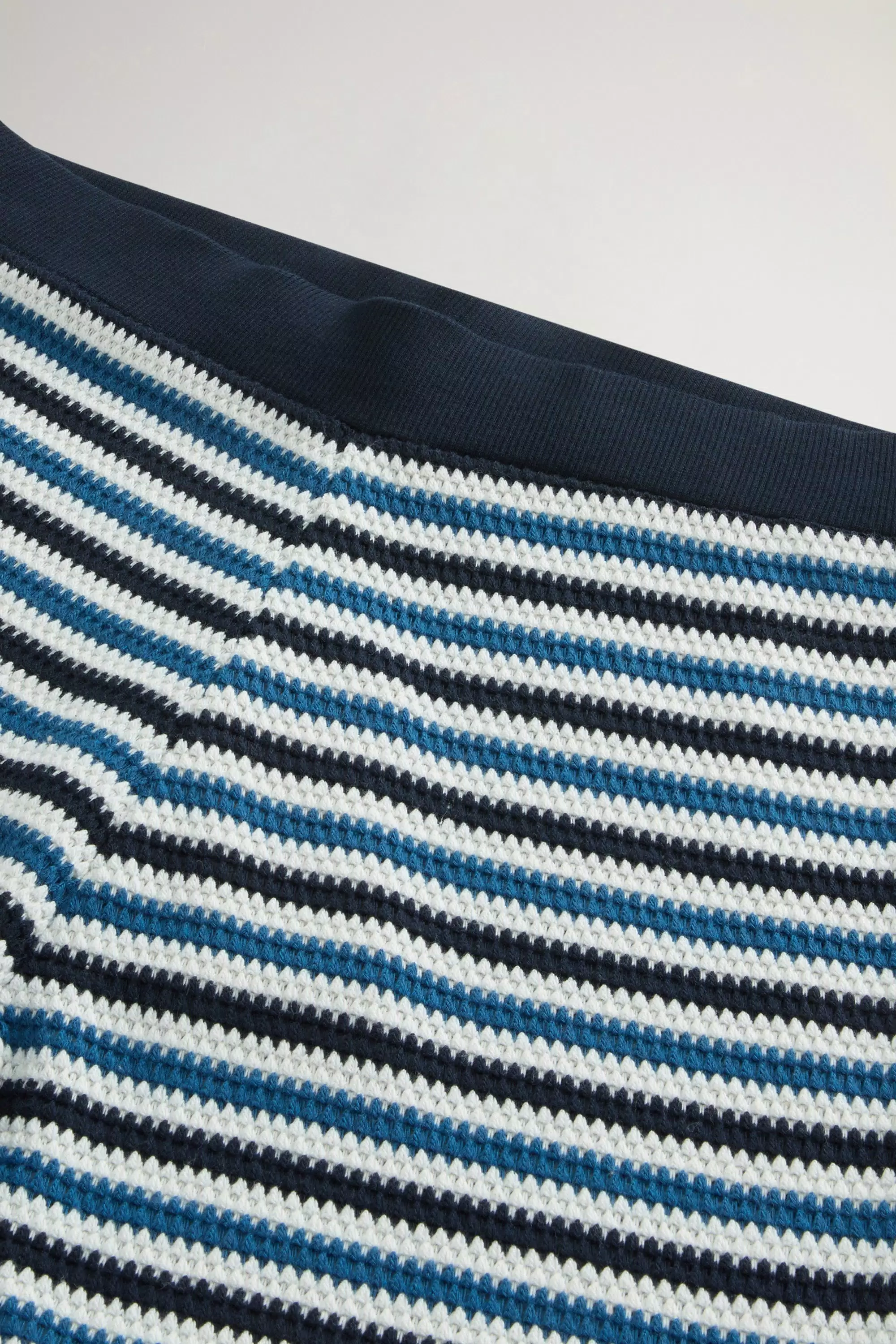 Shorts in Striped Cotton-Blend - Melton Blue Stripe