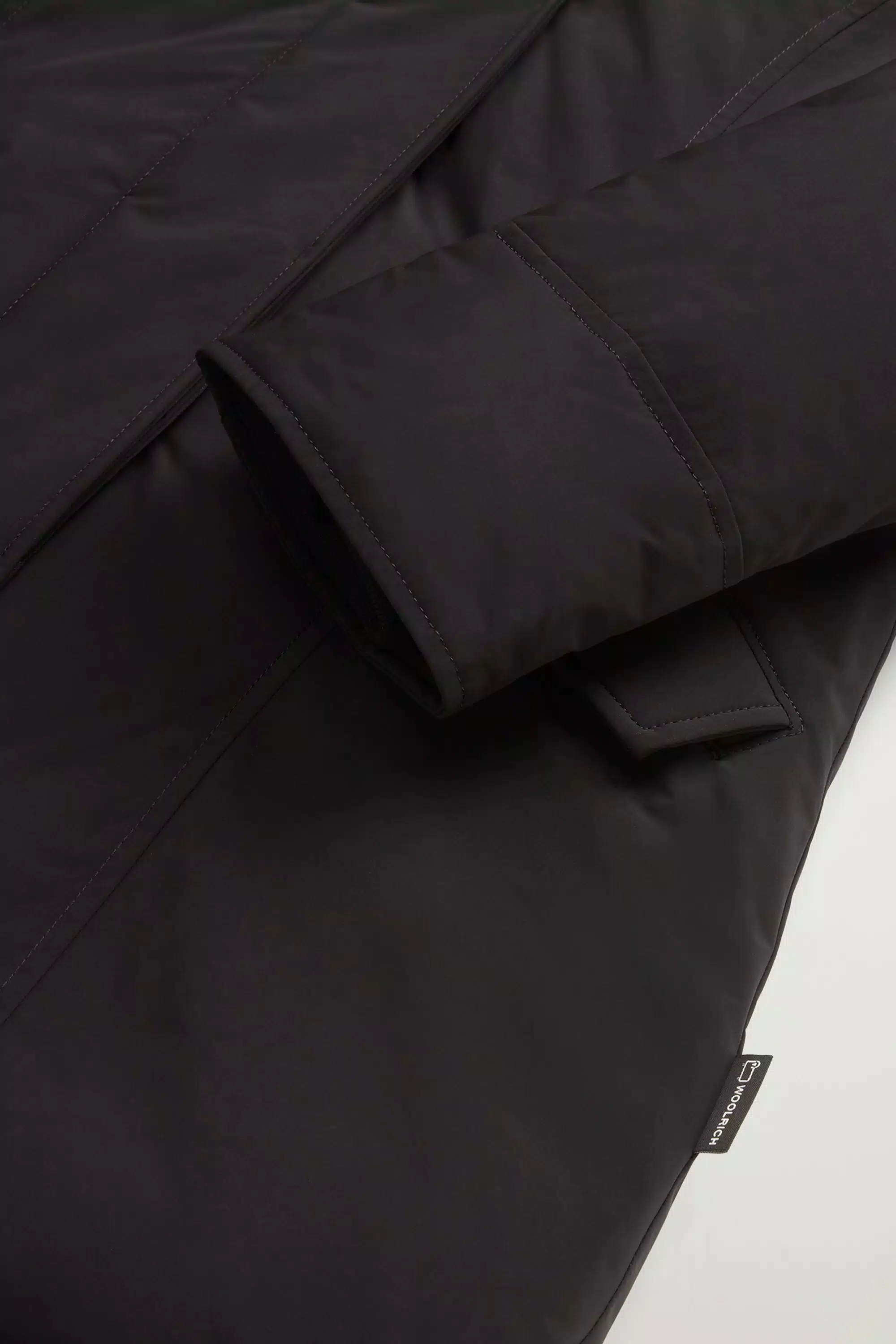 Arctic Parka in Urban Touch with Detachable Fur - Black
